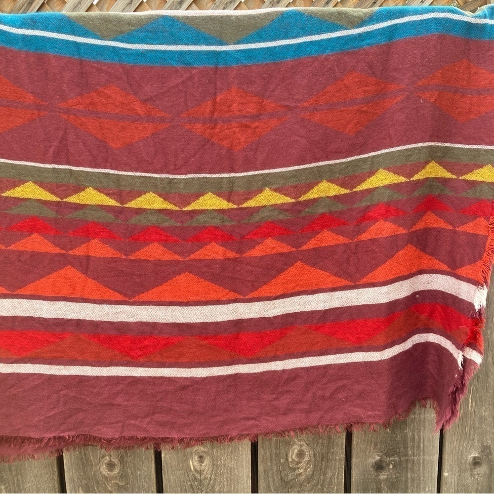Old Navy Multicolor Print Scarf Acrylic Vibrant BOHO Hippie Modern City Chic